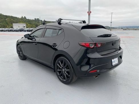 Used 2021 MAZDA MAZDA3 s FWD image 6