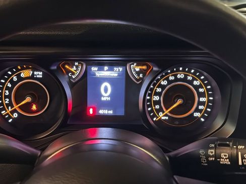 Used 2025 Jeep Wrangler Sport image 26