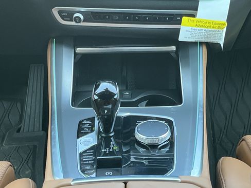 Used 2023 BMW X5 xDrive40i w/ Parking Assistance Package image 5