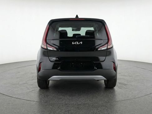 Used 2025 Kia Soul LX w/ LX Technology Package FWD image 7