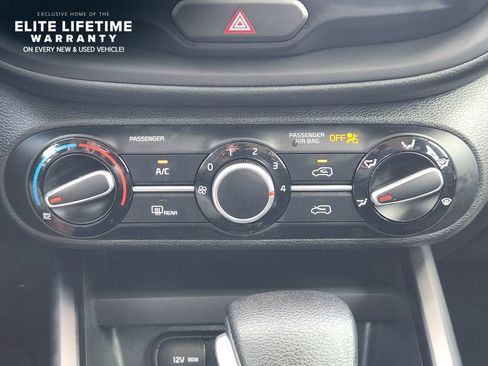 Used 2020 Kia Soul S FWD image 17