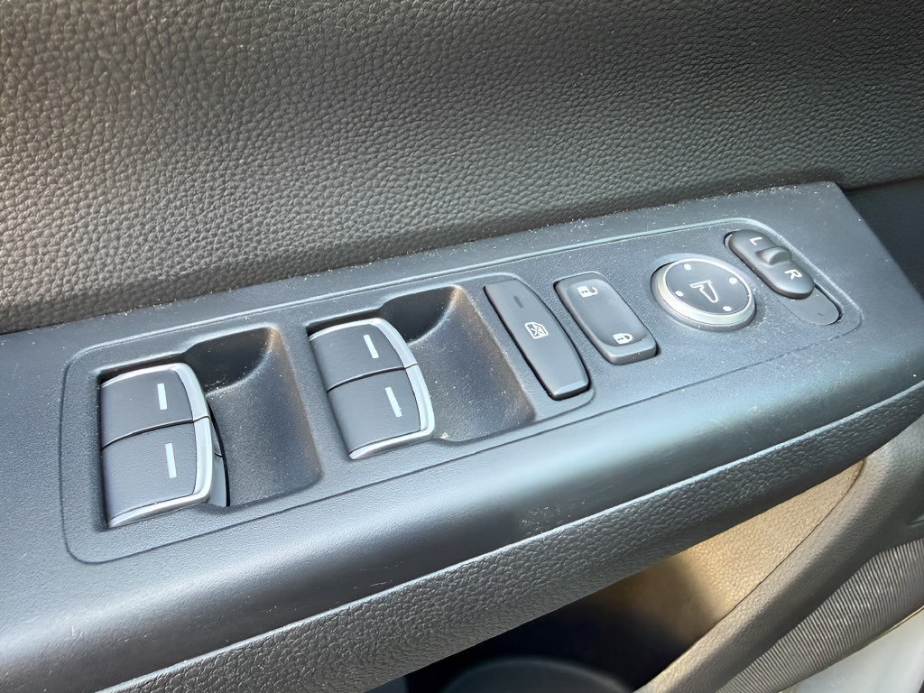 Used 2024 Honda CR-V EX-L image 25