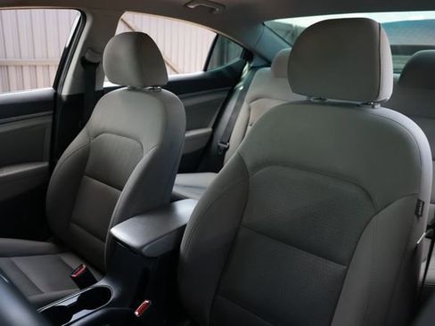 Used 2018 Hyundai Elantra SEL image 9
