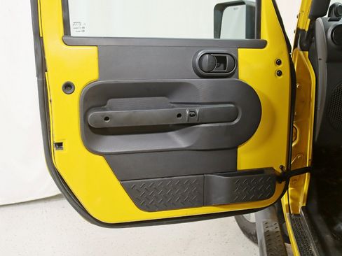 Used 2008 Jeep Wrangler X AWD/4WD image 25