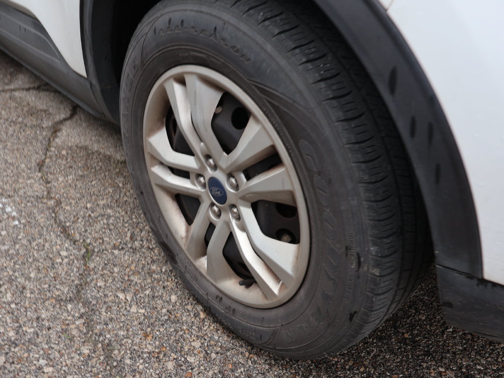 Used 2020 Ford Escape S FWD image 20
