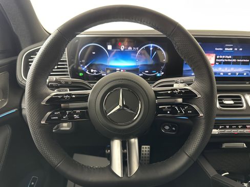 New 2026 Mercedes-Benz GLS 450 4MATIC image 12