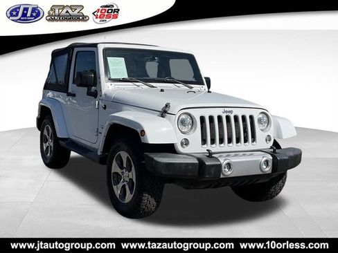Used 2017 Jeep Wrangler Sahara w/ Connectivity Group AWD/4WD image 1