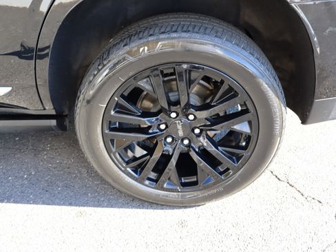 Used 2021 GMC Yukon Denali w/ Denali Premium Package image 43