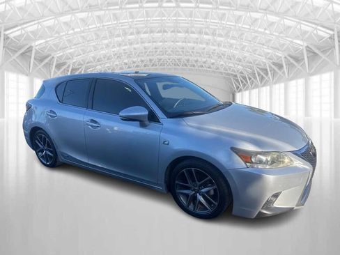 Used 2014 Lexus CT 200h image 4