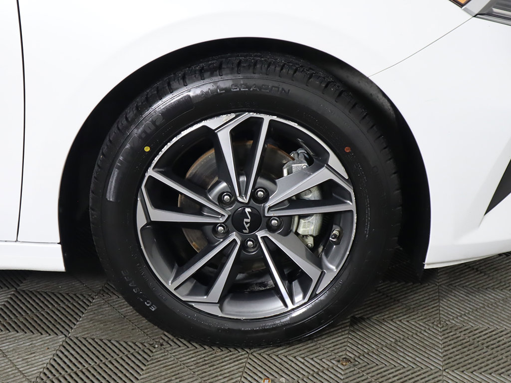 Used 2023 Kia Forte LXS FWD image 18