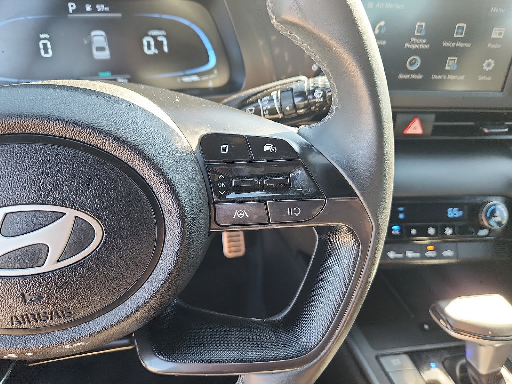 Used 2025 Hyundai Elantra Sport FWD image 16