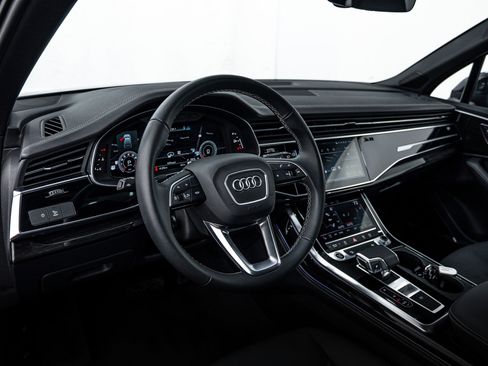 Certified 2025 Audi Q7 2.0T Premium Plus w/ Premium Plus Package image 9