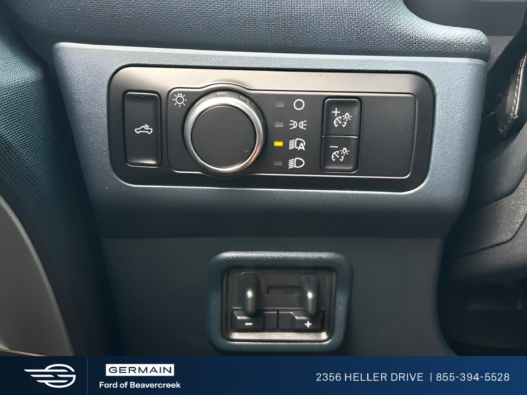 Used 2023 Ford Maverick Lariat w/ Equipment Group 500A Standard AWD/4WD image 17
