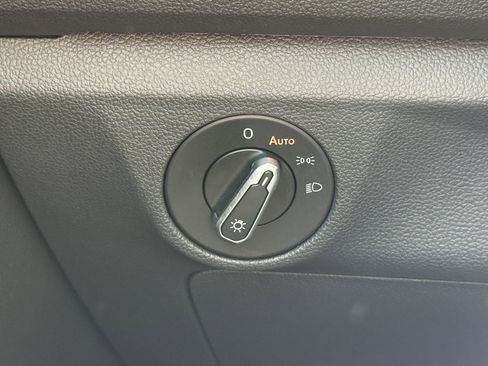 Used 2024 Volkswagen Jetta SE image 26