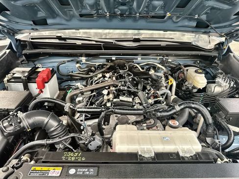 Used 2025 Toyota 4Runner SR5 AWD/4WD image 25