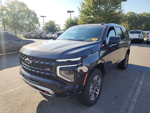 Used 2025 Chevrolet Tahoe Z71 AWD/4WD image 2