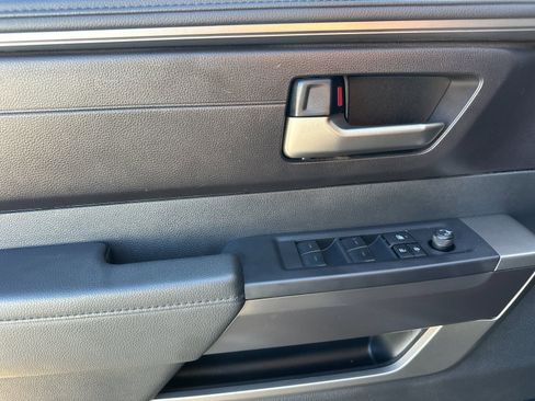 Used 2025 Toyota Tundra SR5 AWD/4WD image 10