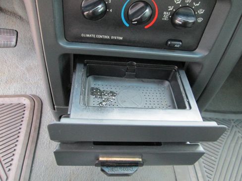 Used 2002 Mercury Villager FWD image 33