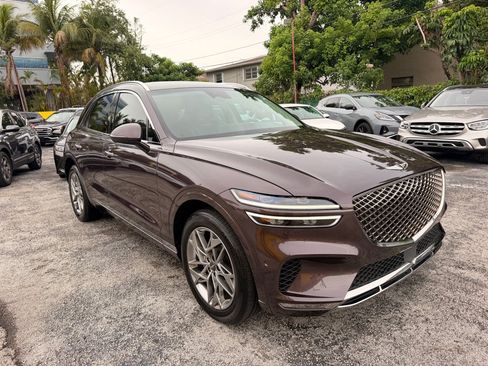 Used 2022 Genesis GV70 2.5T w/ Advanced Package AWD/4WD image 7