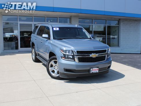 Used 2016 Chevrolet Tahoe LT image 2