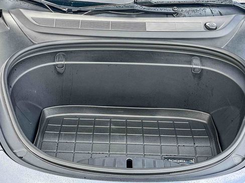 Used 2018 Tesla Model 3 Long Range image 25