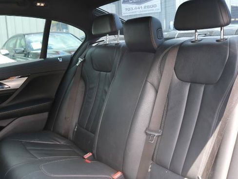 Used 2019 BMW 740i w/ M Sport Package RWD image 17