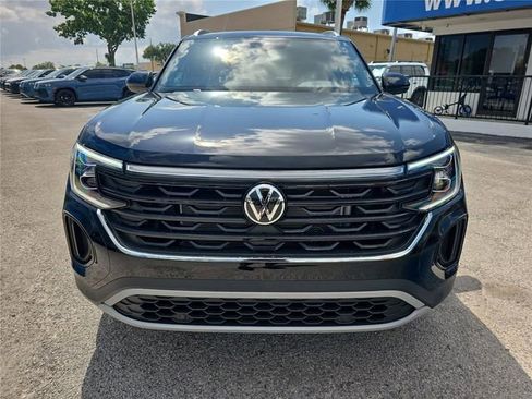 New 2026 Volkswagen Atlas Cross Sport SE FWD image 2