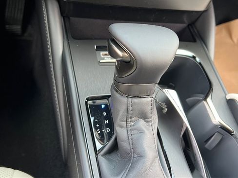 Certified 2025 Lexus ES 350 w/ Premium Package image 21