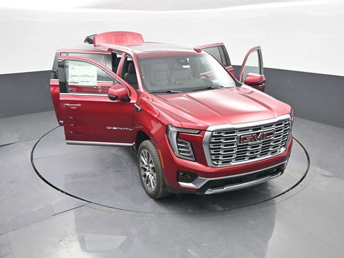 New 2026 GMC Yukon XL Denali image 38