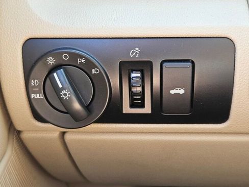 Used 2006 Ford Five Hundred Limited image 20