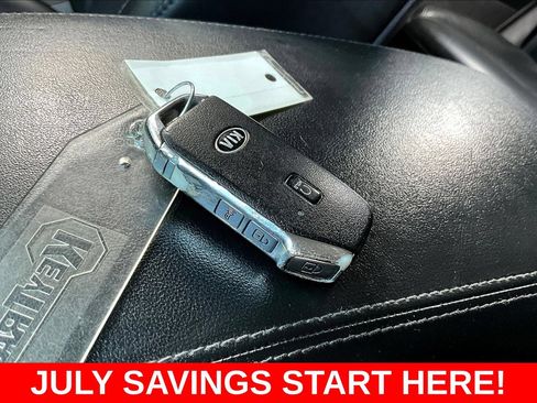 Used 2021 Kia Sorento S FWD image 46