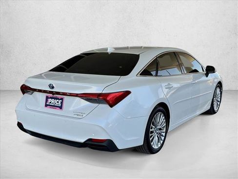 Used 2019 Toyota Avalon Limited w/ Advanced Safety Package FWD image 6