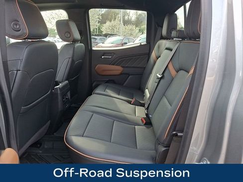 Used 2025 GMC Canyon AT4 w/ Technology Plus Package image 22