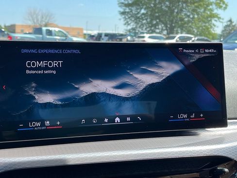 Used 2025 BMW 440i xDrive Coupe w/ Premium Package AWD/4WD image 41
