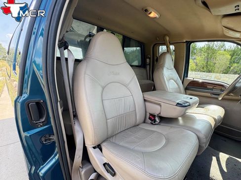 Used 2000 Ford F250 Lariat image 13