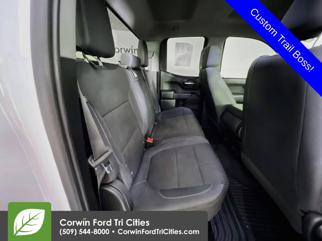 Used 2019 Chevrolet Silverado 1500 Custom Trail Boss w/ Custom Convenience Package AWD/4WD image 16