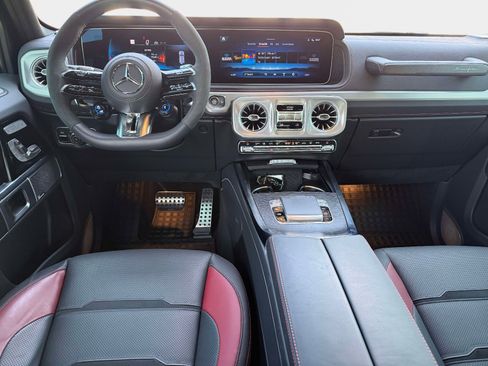 Used 2025 Mercedes-Benz G 63 AMG 4MATIC image 16