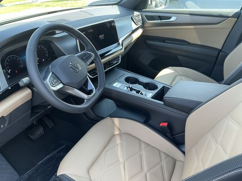 New 2026 Volkswagen Atlas Cross Sport SE AWD/4WD image 12