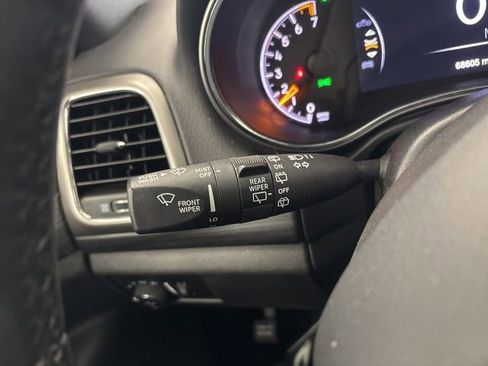 Used 2020 Jeep Grand Cherokee Altitude image 33