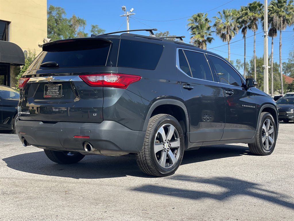 Used 2020 Chevrolet Traverse LT w/ LT Premium Package AWD/4WD image 15