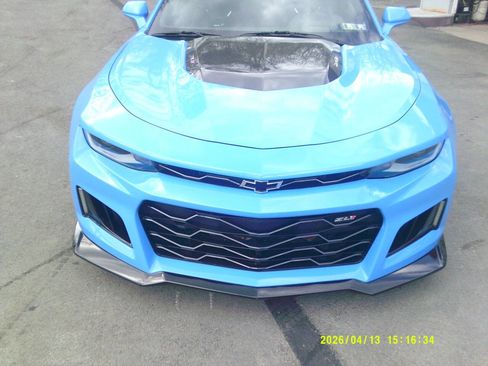 Used 2022 Chevrolet Camaro ZL1 image 2