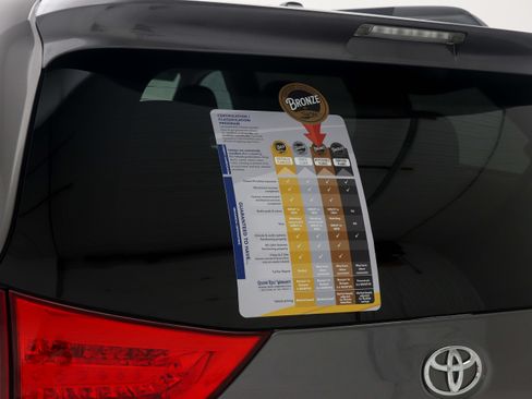 Used 2012 Toyota Sienna LE FWD image 34
