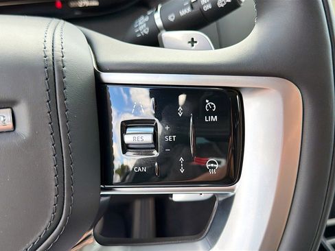 New 2025 Land Rover Range Rover SE image 42