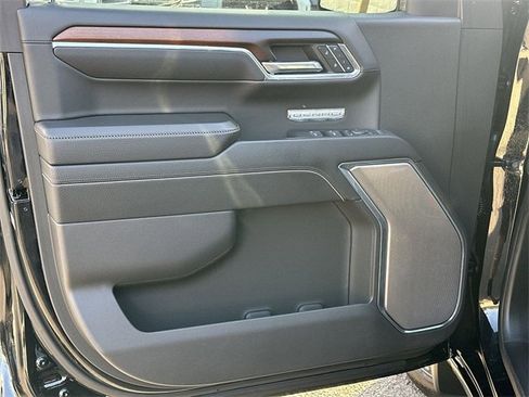 Used 2024 GMC Sierra 1500 Denali w/ Denali Reserve Package image 22
