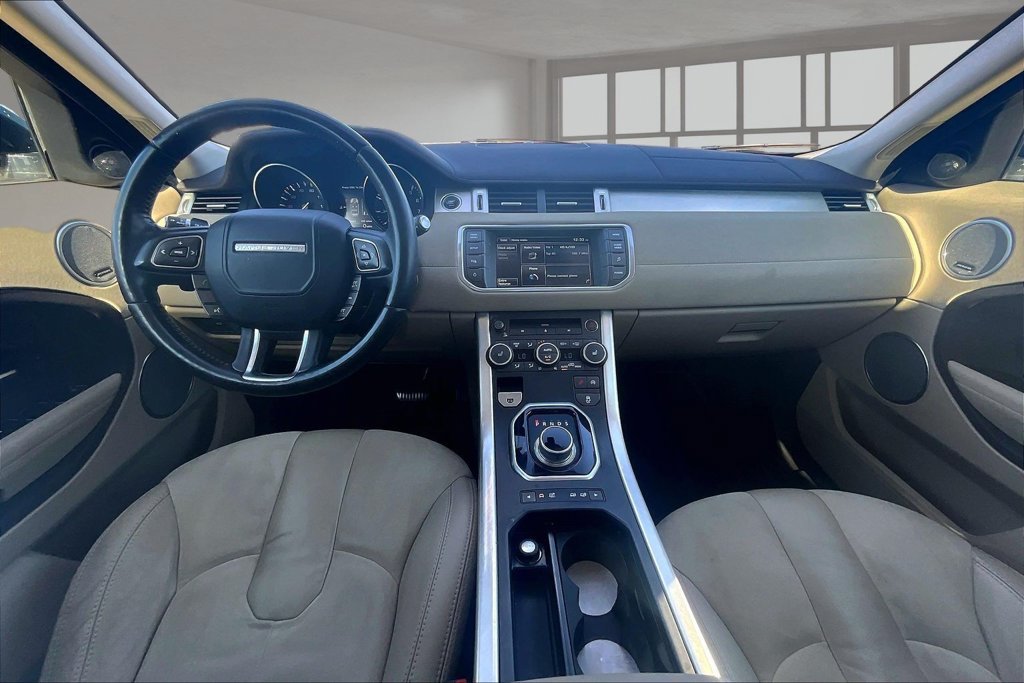 Used 2015 Land Rover Range Rover Evoque Pure AWD/4WD image 14