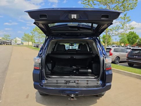 Used 2016 Toyota 4Runner SR5 Premium AWD/4WD image 7