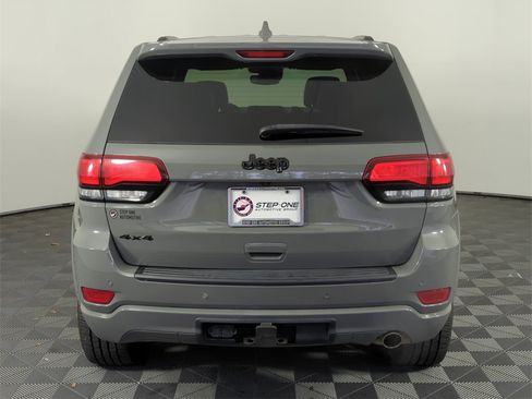 Used 2021 Jeep Grand Cherokee Laredo X image 6