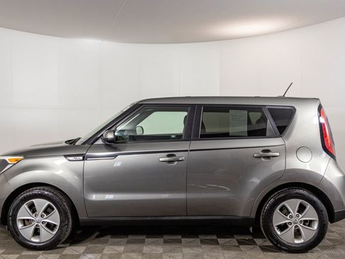 Used 2015 Kia Soul image 16