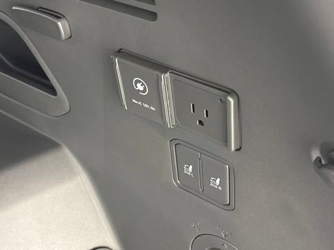 New 2026 Kia EV9 Wind AWD/4WD image 25