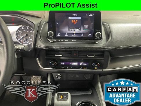 Used 2023 Nissan Rogue SV AWD/4WD image 16
